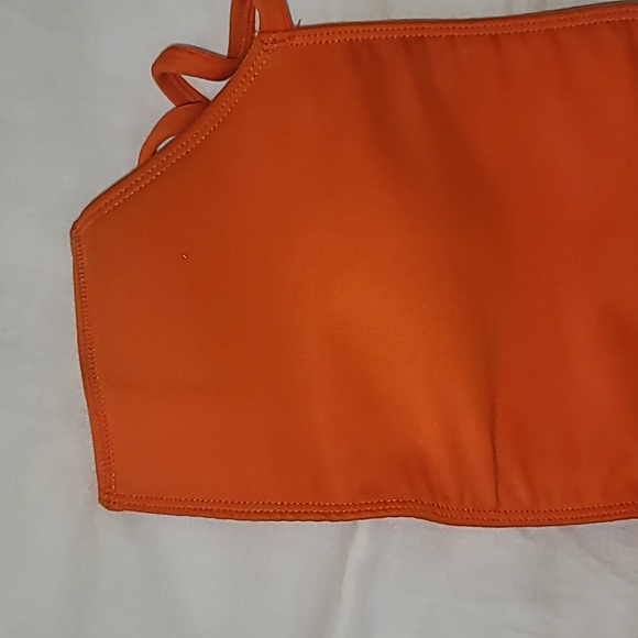 Orange sports bra - Picture 16 of 17